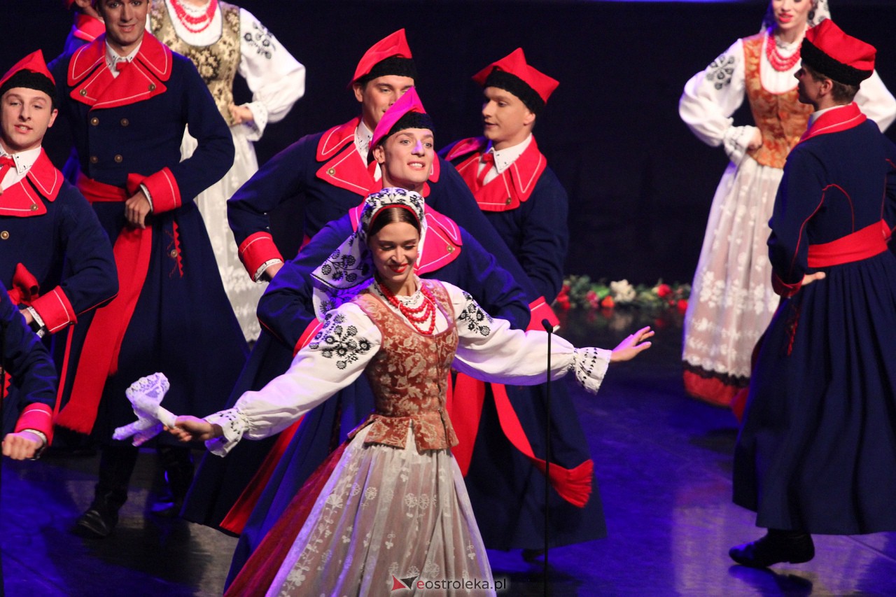 Koncert zespołu Mazowsze w Ostrołęce [7.10.2023] - zdjęcie #93 - eOstroleka.pl
