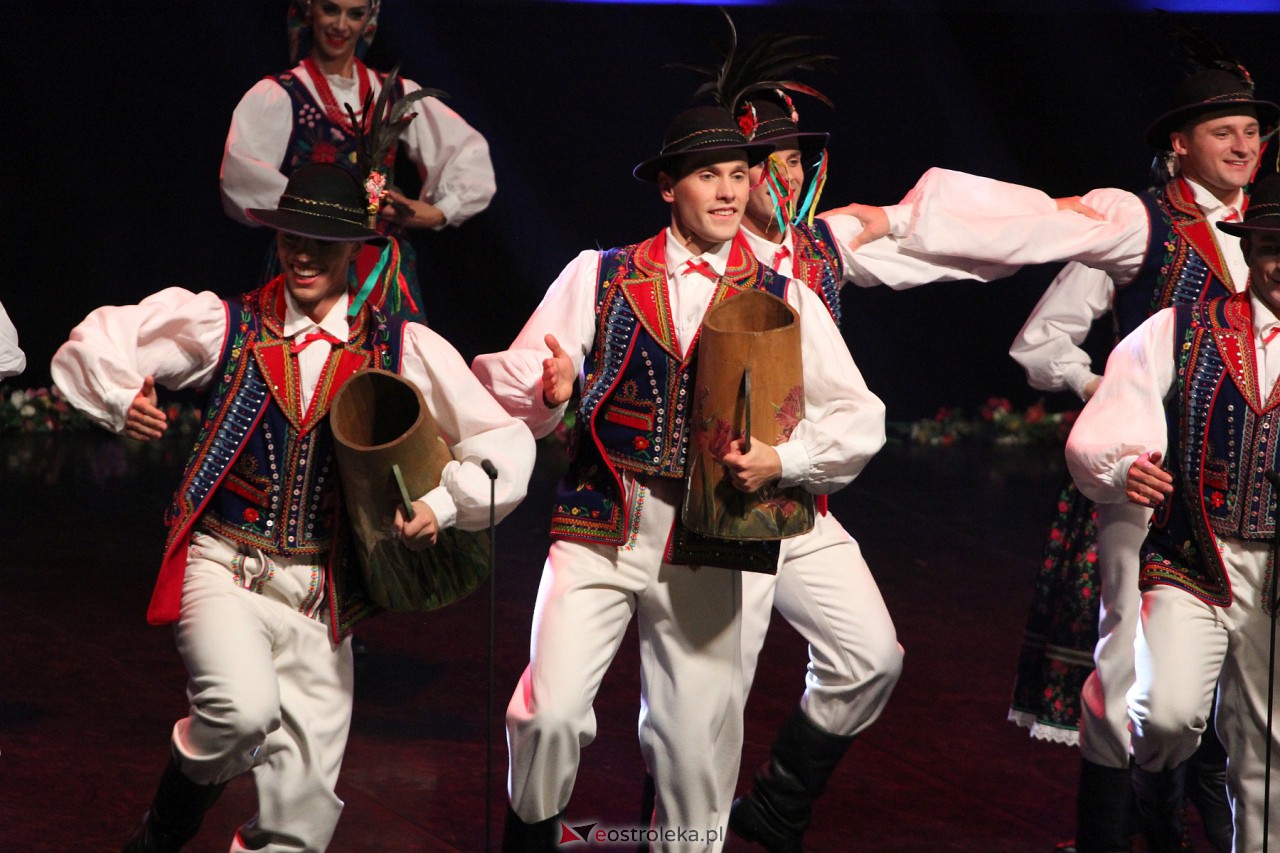 Koncert zespołu Mazowsze w Ostrołęce [7.10.2023] - zdjęcie #81 - eOstroleka.pl