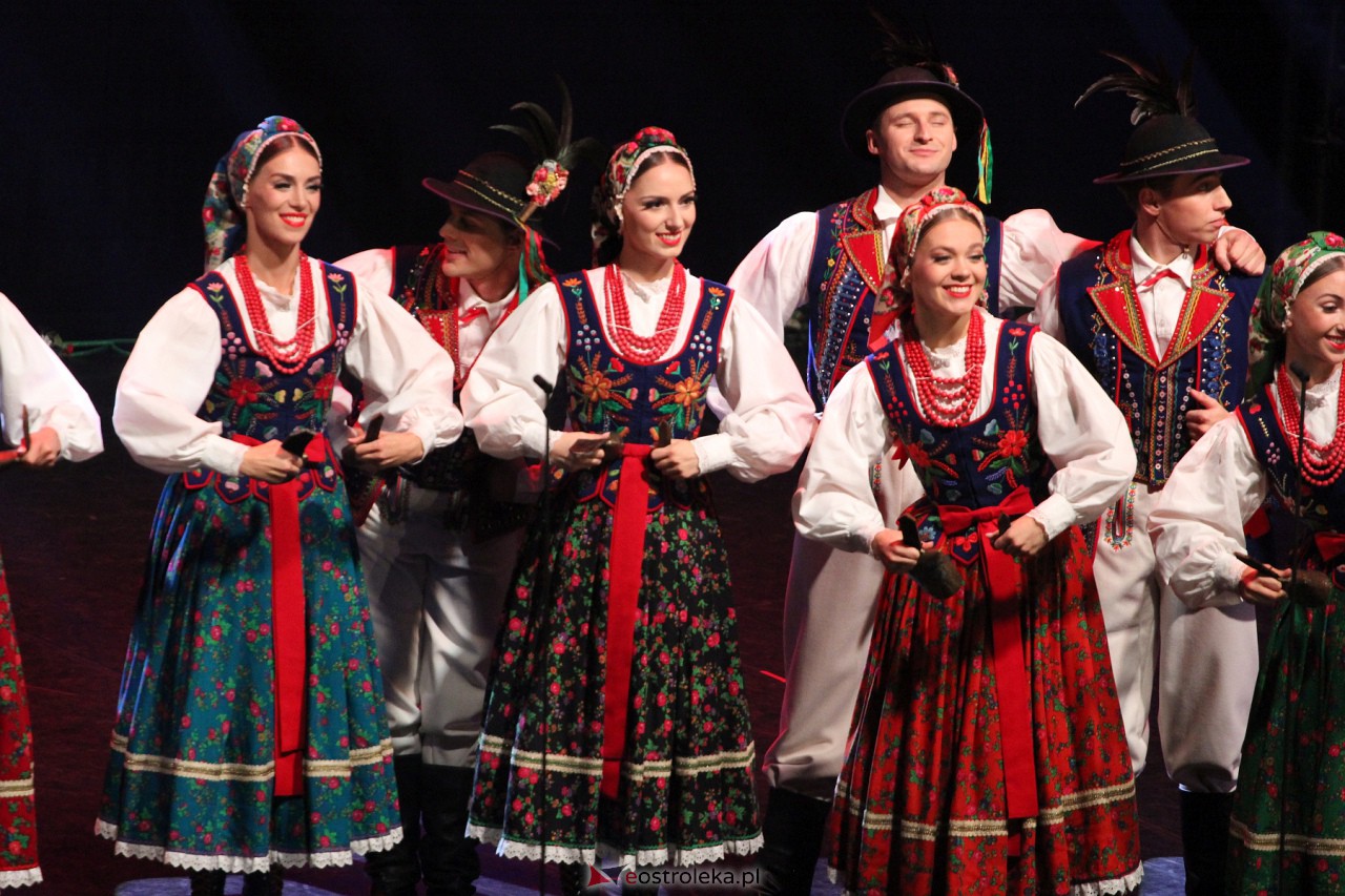 Koncert zespołu Mazowsze w Ostrołęce [7.10.2023] - zdjęcie #76 - eOstroleka.pl