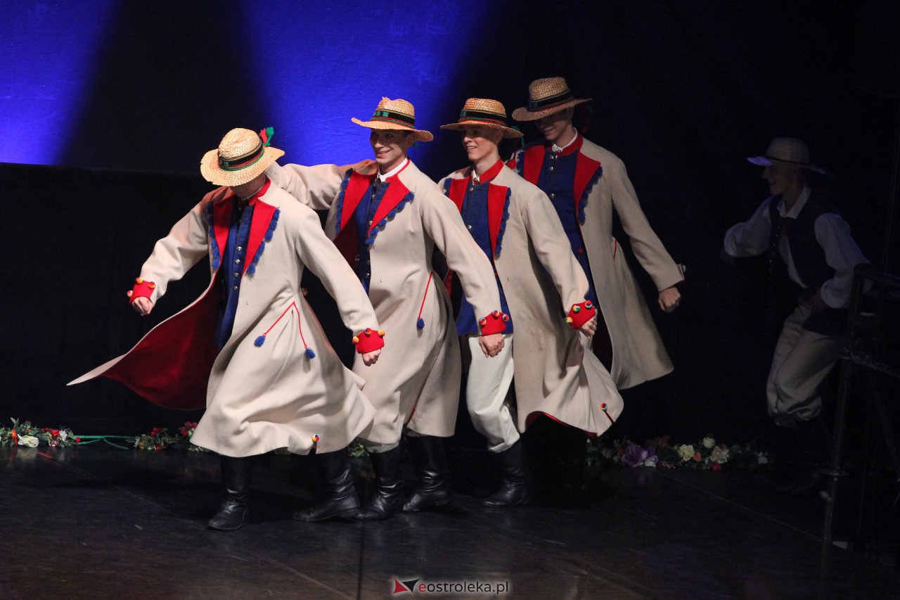 Koncert zespołu Mazowsze w Ostrołęce [7.10.2023] - zdjęcie #73 - eOstroleka.pl