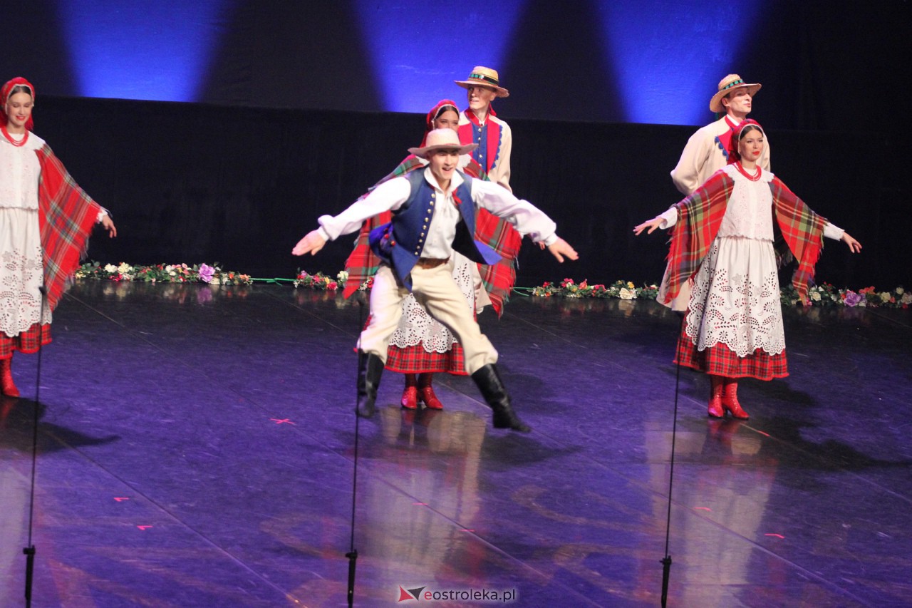Koncert zespołu Mazowsze w Ostrołęce [7.10.2023] - zdjęcie #69 - eOstroleka.pl