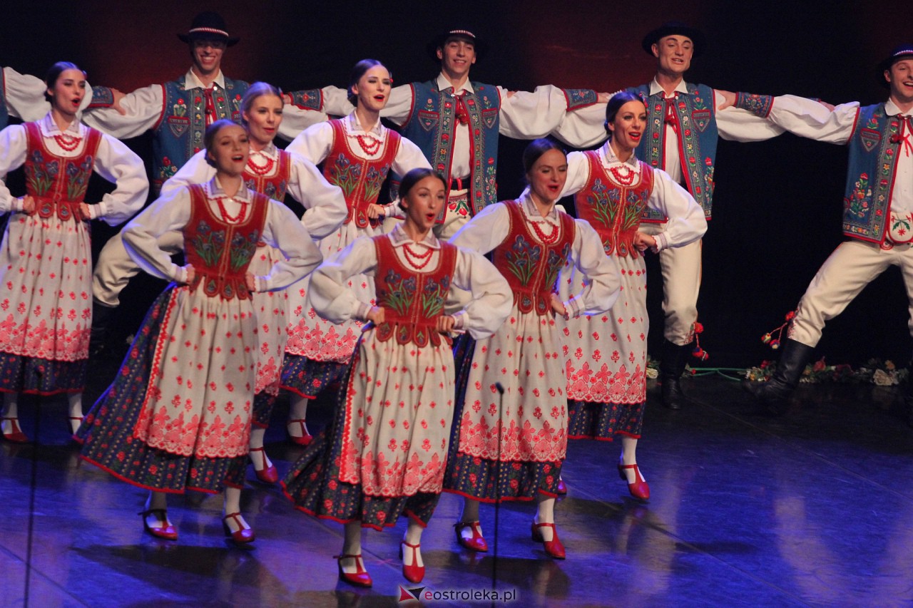 Koncert zespołu Mazowsze w Ostrołęce [7.10.2023] - zdjęcie #63 - eOstroleka.pl