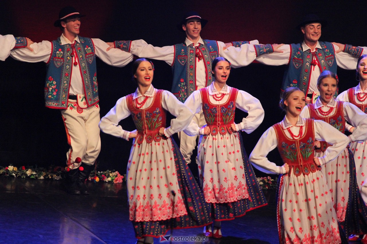 Koncert zespołu Mazowsze w Ostrołęce [7.10.2023] - zdjęcie #62 - eOstroleka.pl