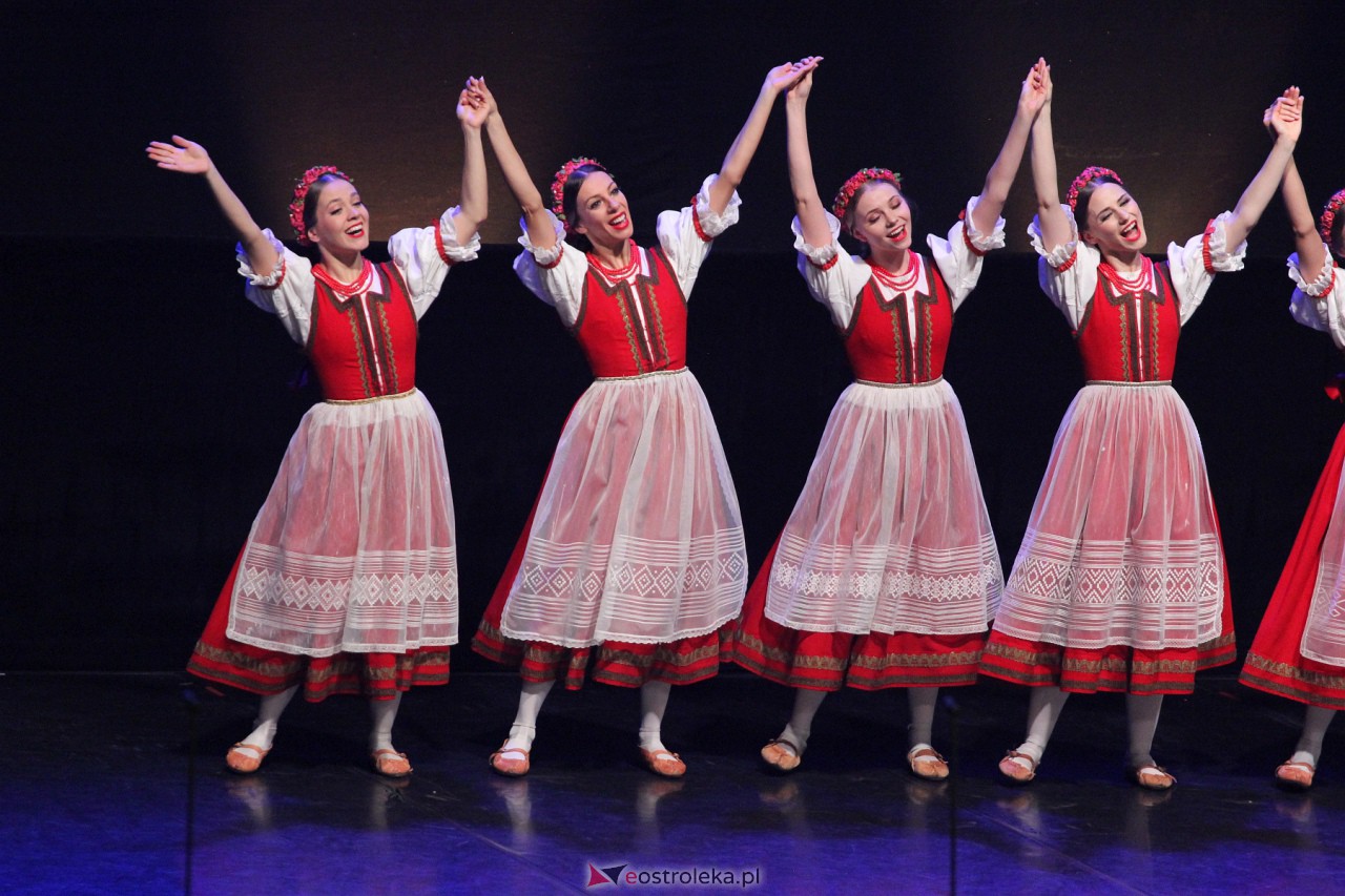 Koncert zespołu Mazowsze w Ostrołęce [7.10.2023] - zdjęcie #47 - eOstroleka.pl