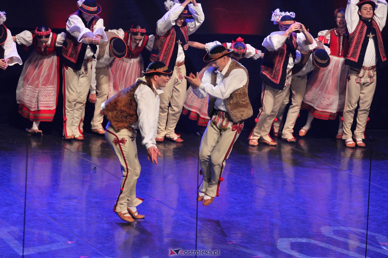 Koncert zespołu Mazowsze w Ostrołęce [7.10.2023] - zdjęcie #42 - eOstroleka.pl