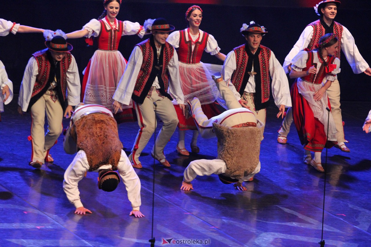 Koncert zespołu Mazowsze w Ostrołęce [7.10.2023] - zdjęcie #41 - eOstroleka.pl