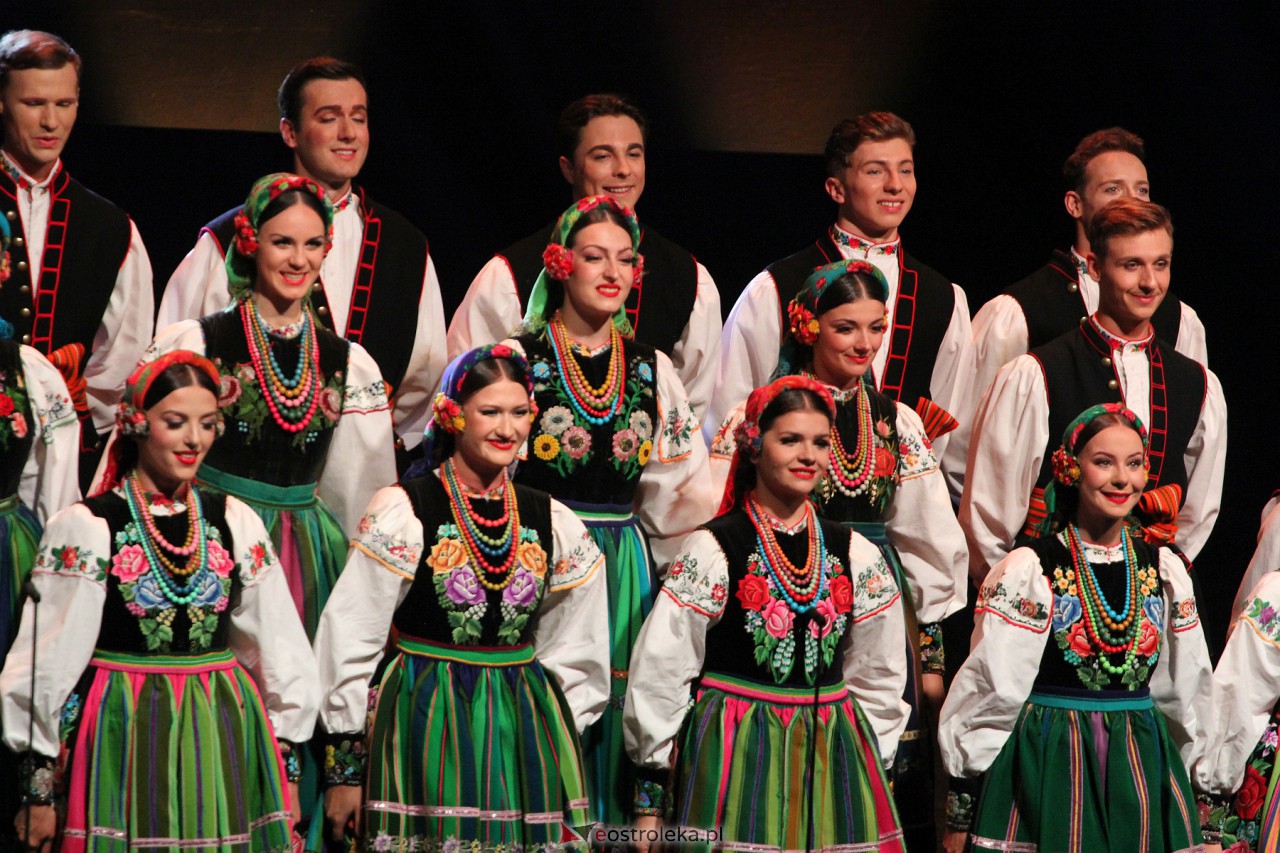 Koncert zespołu Mazowsze w Ostrołęce [7.10.2023] - zdjęcie #24 - eOstroleka.pl