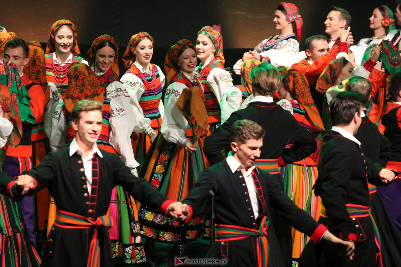 Koncert zespołu Mazowsze w Ostrołęce [7.10.2023] - zdjęcie #17 - eOstroleka.pl