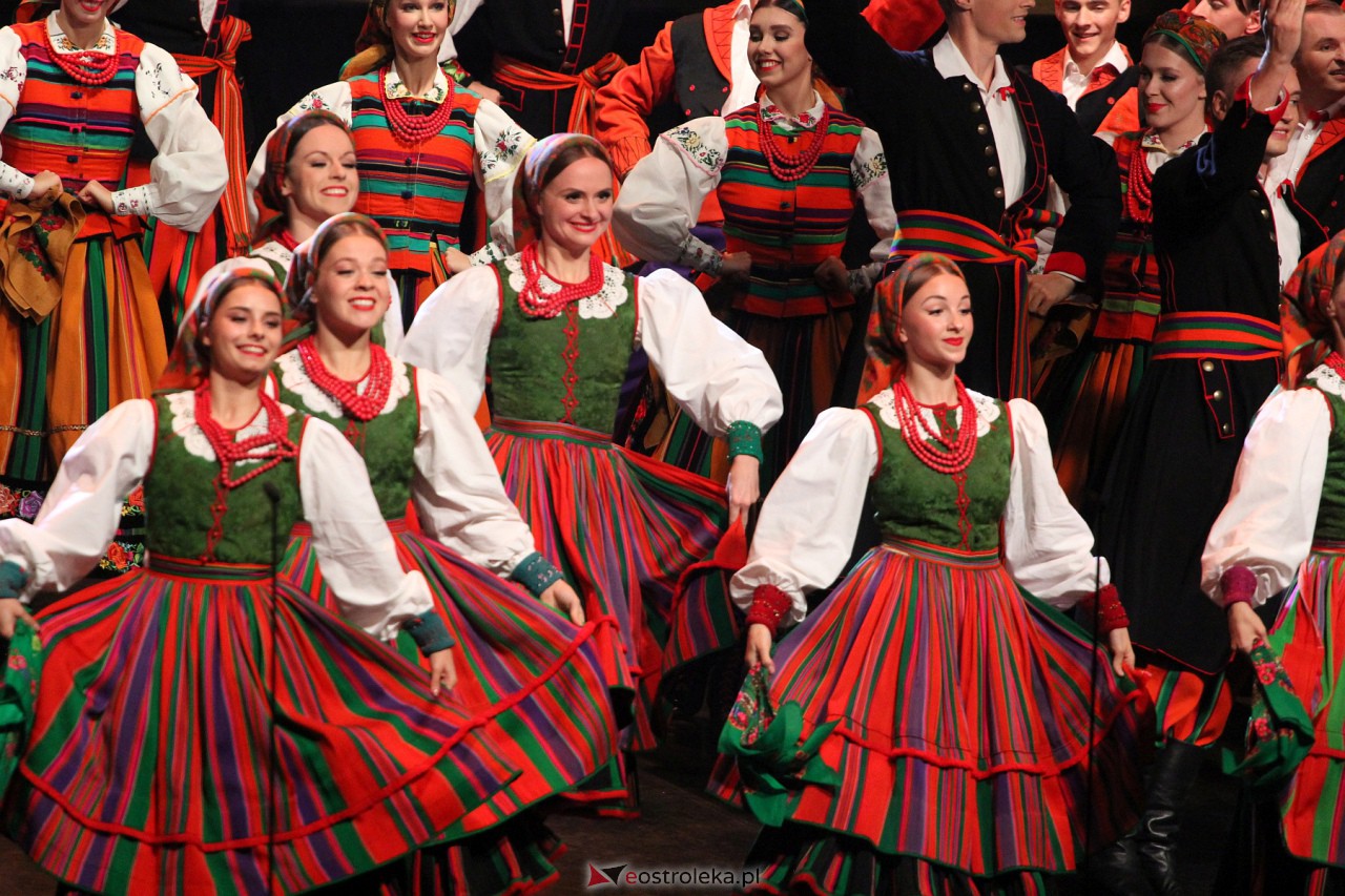 Koncert zespołu Mazowsze w Ostrołęce [7.10.2023] - zdjęcie #10 - eOstroleka.pl