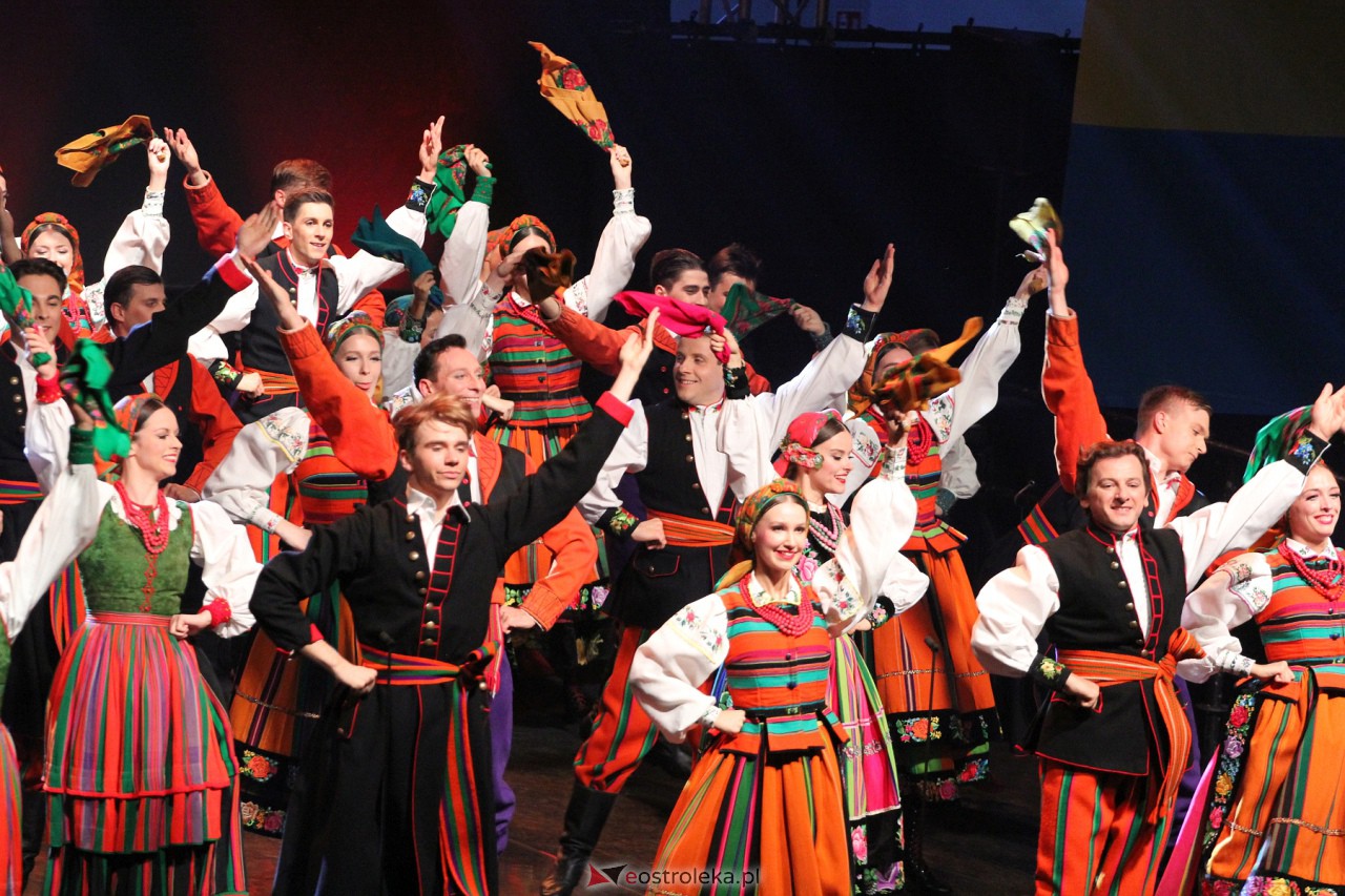 Koncert zespołu Mazowsze w Ostrołęce [7.10.2023] - zdjęcie #6 - eOstroleka.pl