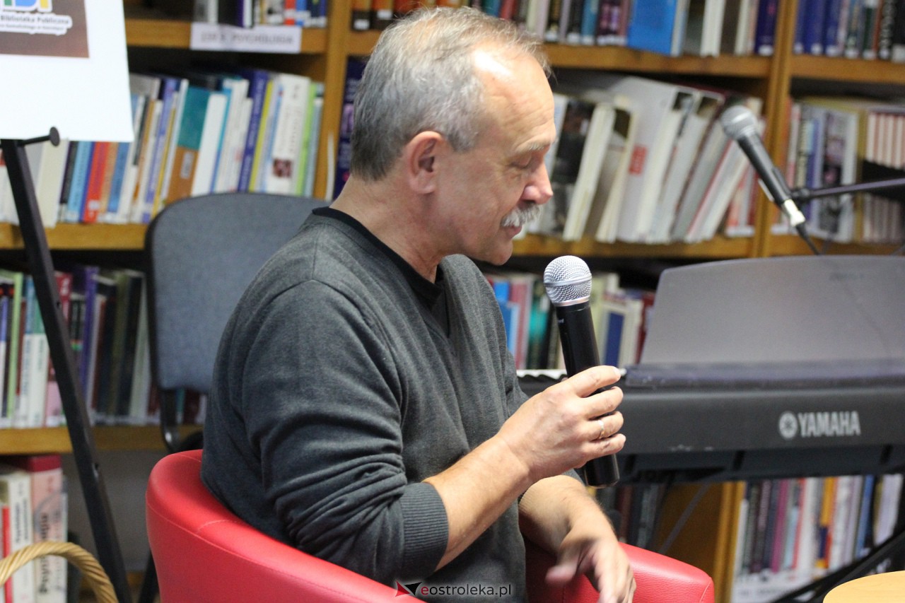Noc Bibliotek 2023. Wojciech Jagielski [8.10.2023] - zdjęcie #11 - eOstroleka.pl