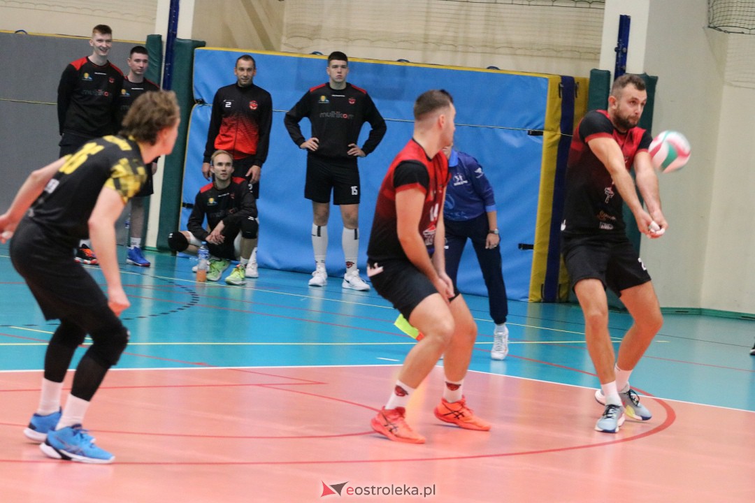 SPS Volley Ostrołęka - MOS Wola Tramwaje Warszawskie [8.10.2023] - zdjęcie #97 - eOstroleka.pl