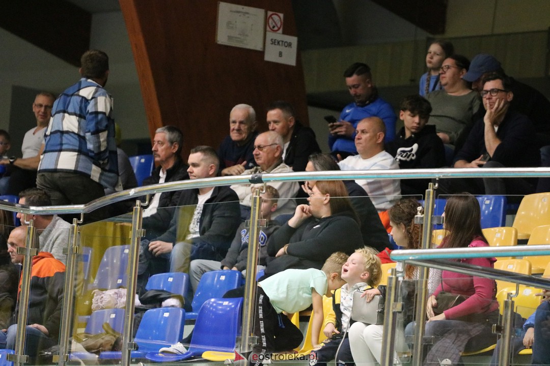 SPS Volley Ostrołęka - MOS Wola Tramwaje Warszawskie [8.10.2023] - zdjęcie #56 - eOstroleka.pl