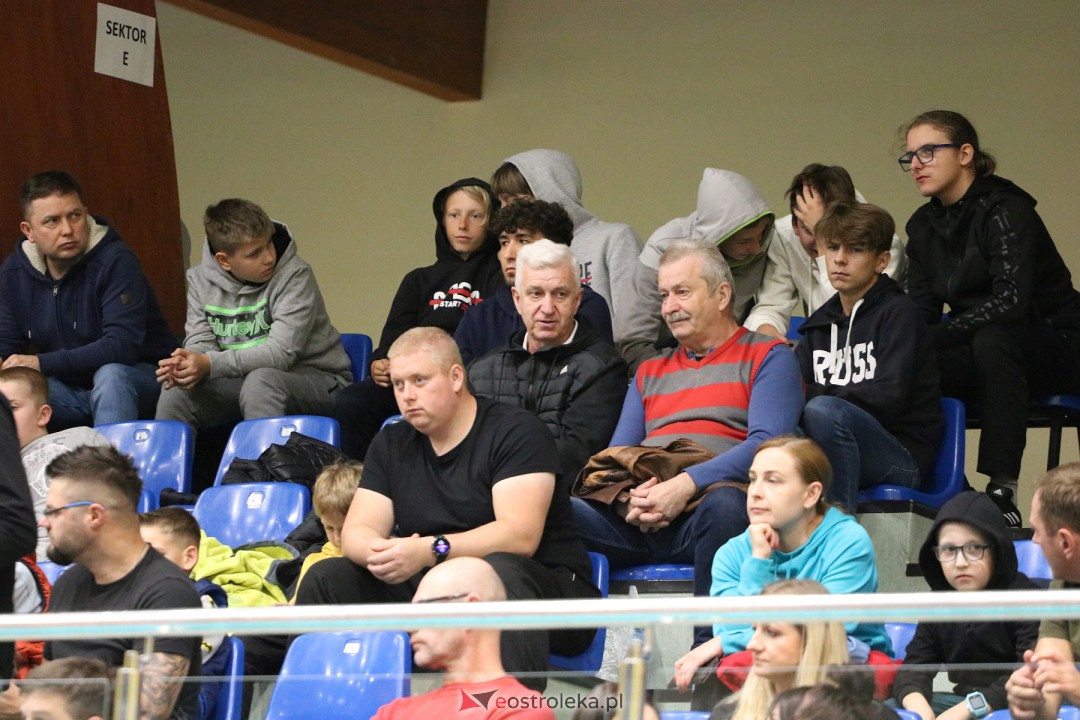 SPS Volley Ostrołęka - MOS Wola Tramwaje Warszawskie [8.10.2023] - zdjęcie #53 - eOstroleka.pl