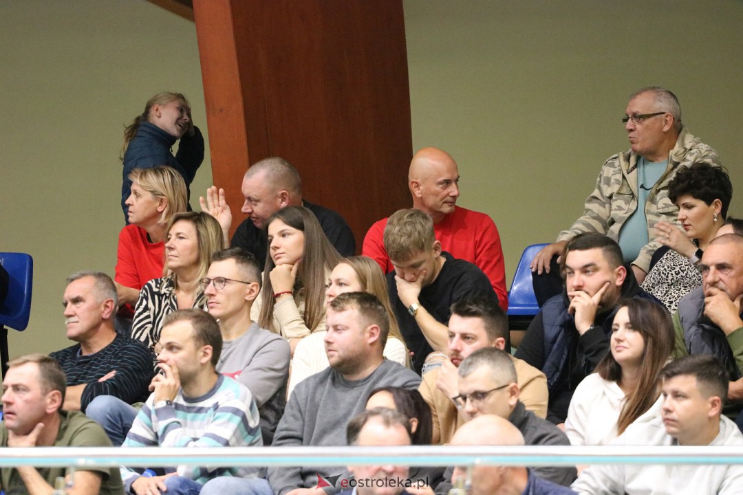 SPS Volley Ostrołęka - MOS Wola Tramwaje Warszawskie [8.10.2023] - zdjęcie #45 - eOstroleka.pl