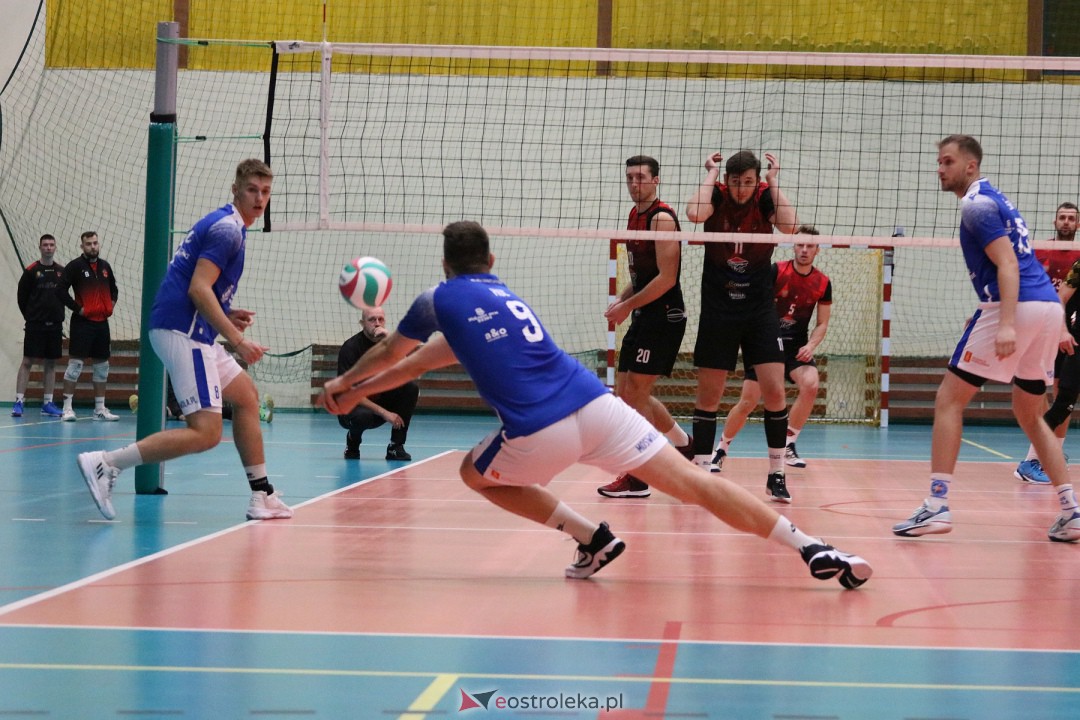 SPS Volley Ostrołęka - MOS Wola Tramwaje Warszawskie [8.10.2023] - zdjęcie #42 - eOstroleka.pl