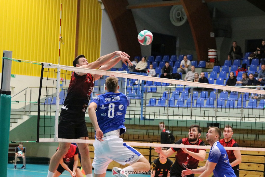 SPS Volley Ostrołęka - MOS Wola Tramwaje Warszawskie [8.10.2023] - zdjęcie #39 - eOstroleka.pl