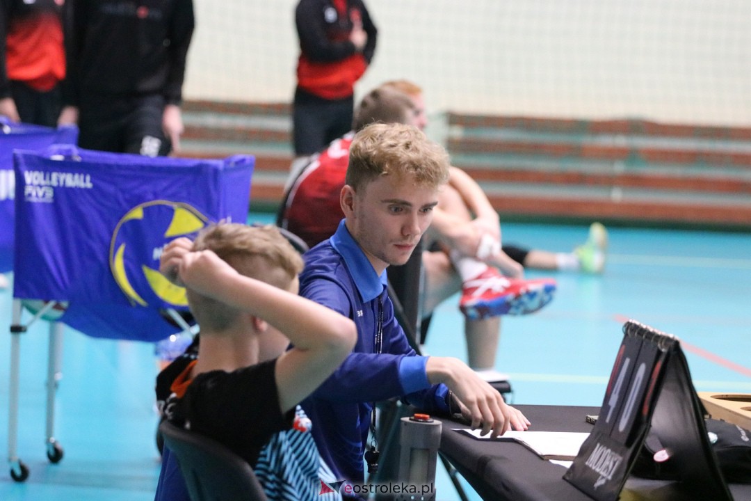SPS Volley Ostrołęka - MOS Wola Tramwaje Warszawskie [8.10.2023] - zdjęcie #33 - eOstroleka.pl