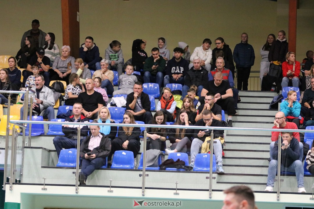 SPS Volley Ostrołęka - MOS Wola Tramwaje Warszawskie [8.10.2023] - zdjęcie #26 - eOstroleka.pl