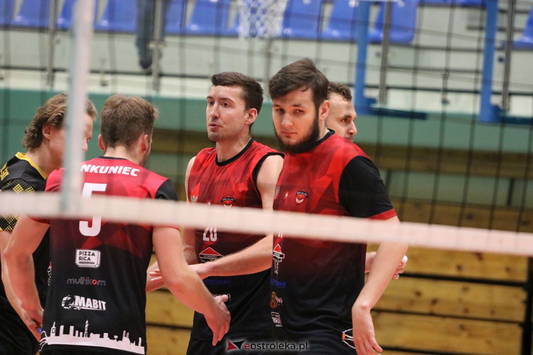 SPS Volley Ostrołęka - MOS Wola Tramwaje Warszawskie [8.10.2023] - zdjęcie #19 - eOstroleka.pl