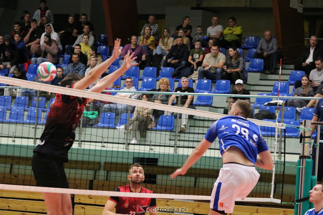 SPS Volley Ostrołęka - MOS Wola Tramwaje Warszawskie [8.10.2023] - zdjęcie #17 - eOstroleka.pl