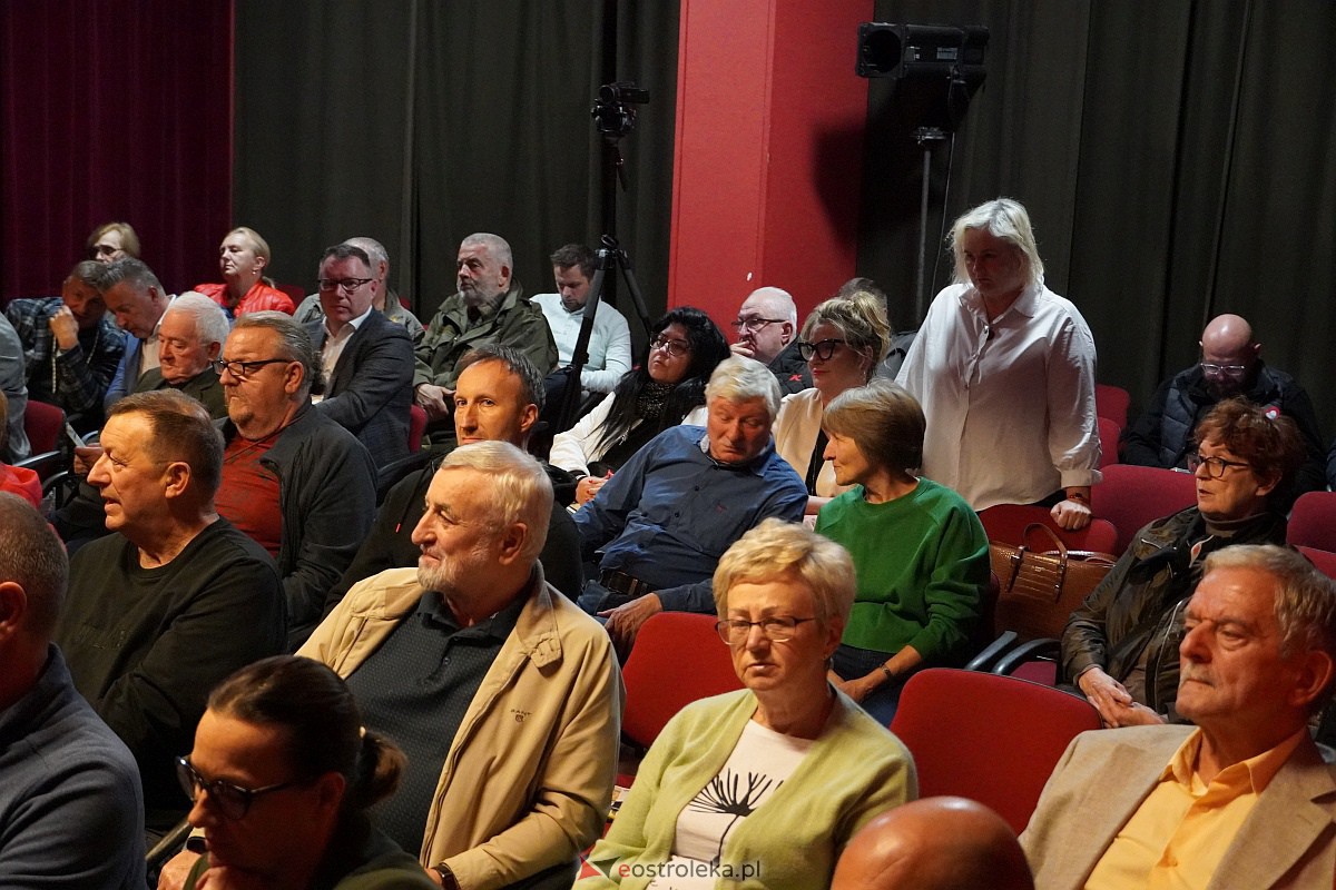 Spotkanie wyborcze z kandydatem do Senatu Grzegorzem Nowosielskim [9.10.2023] - zdjęcie #37 - eOstroleka.pl