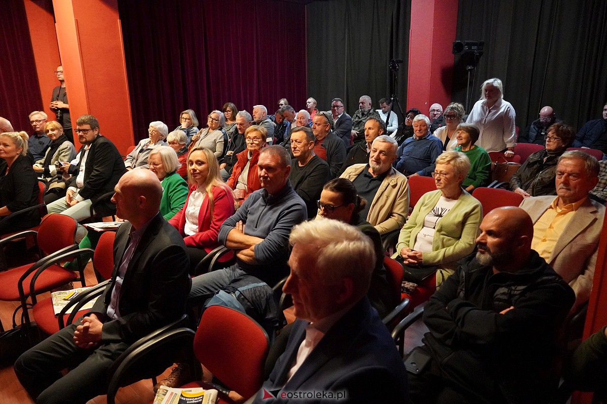 Spotkanie wyborcze z kandydatem do Senatu Grzegorzem Nowosielskim [9.10.2023] - zdjęcie #32 - eOstroleka.pl