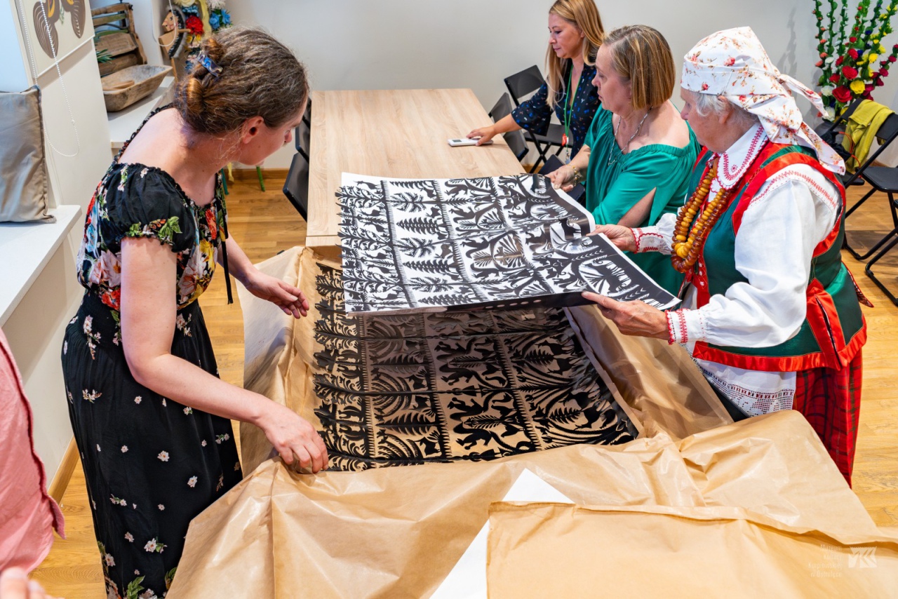 Wycinanki Czesławy Kaczyńskiej w Państwowym Muzeum Etnograficznym - zdjęcie #11 - eOstroleka.pl