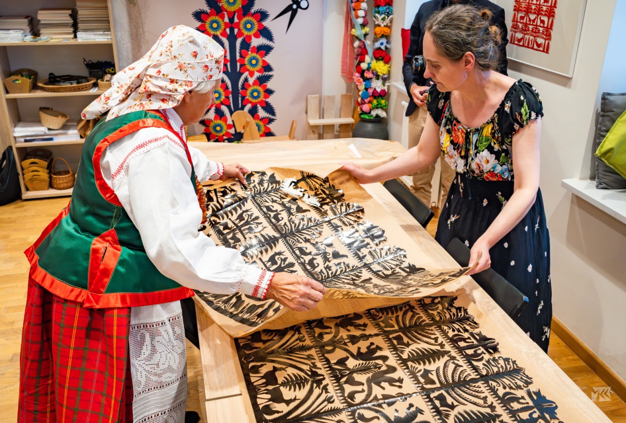 Wycinanki Czesławy Kaczyńskiej w Państwowym Muzeum Etnograficznym - zdjęcie #7 - eOstroleka.pl