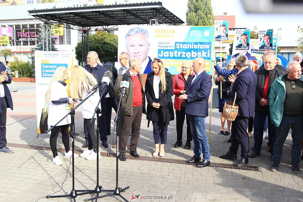 Prezentacja kandydatów Trzeciej Drogi w Ostrołęce [11.10.2023] - zdjęcie #92 - eOstroleka.pl
