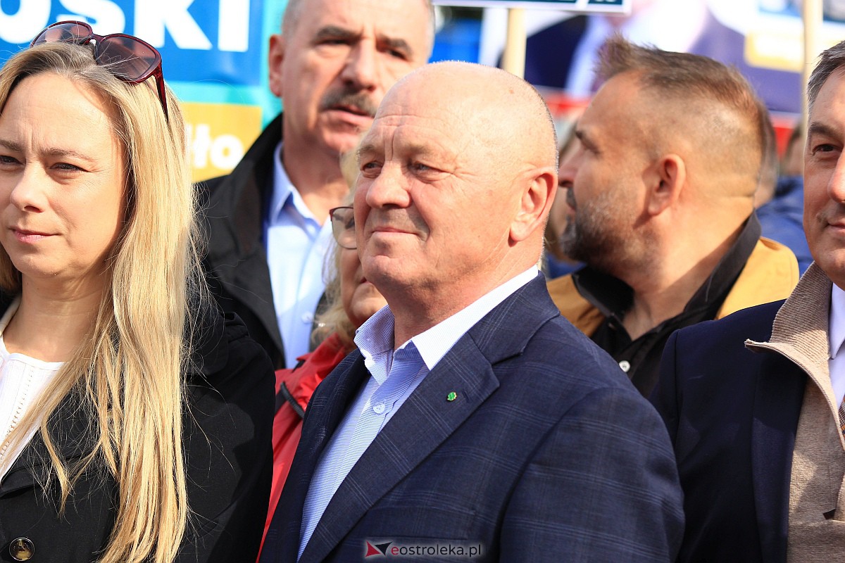 Prezentacja kandydatów Trzeciej Drogi w Ostrołęce [11.10.2023] - zdjęcie #79 - eOstroleka.pl