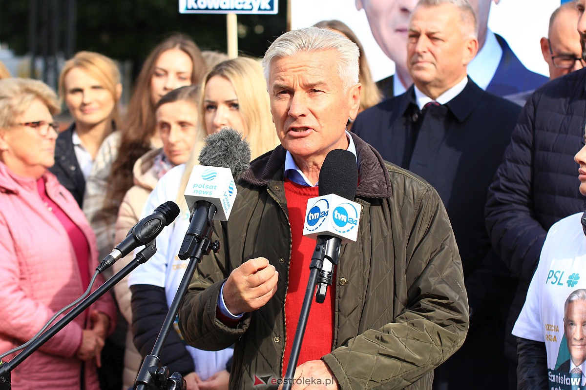 Prezentacja kandydatów Trzeciej Drogi w Ostrołęce [11.10.2023] - zdjęcie #74 - eOstroleka.pl