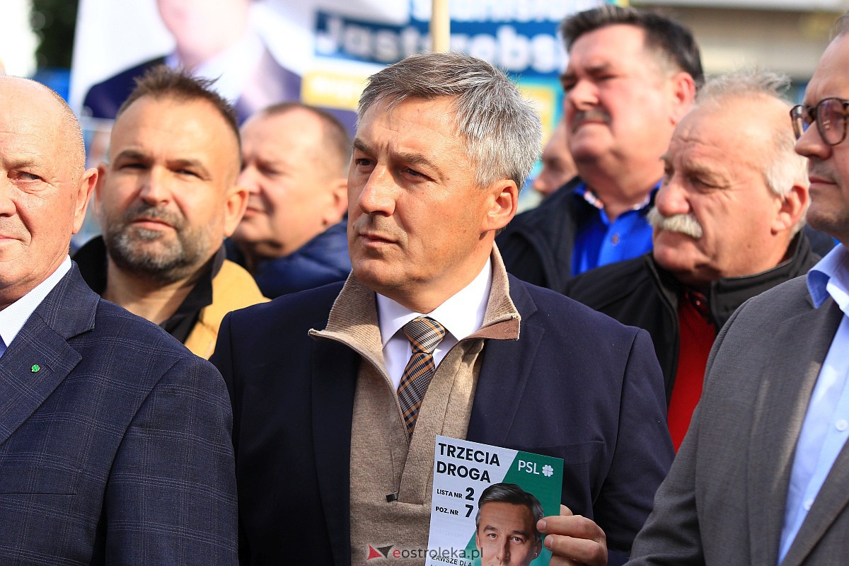 Prezentacja kandydatów Trzeciej Drogi w Ostrołęce [11.10.2023] - zdjęcie #60 - eOstroleka.pl