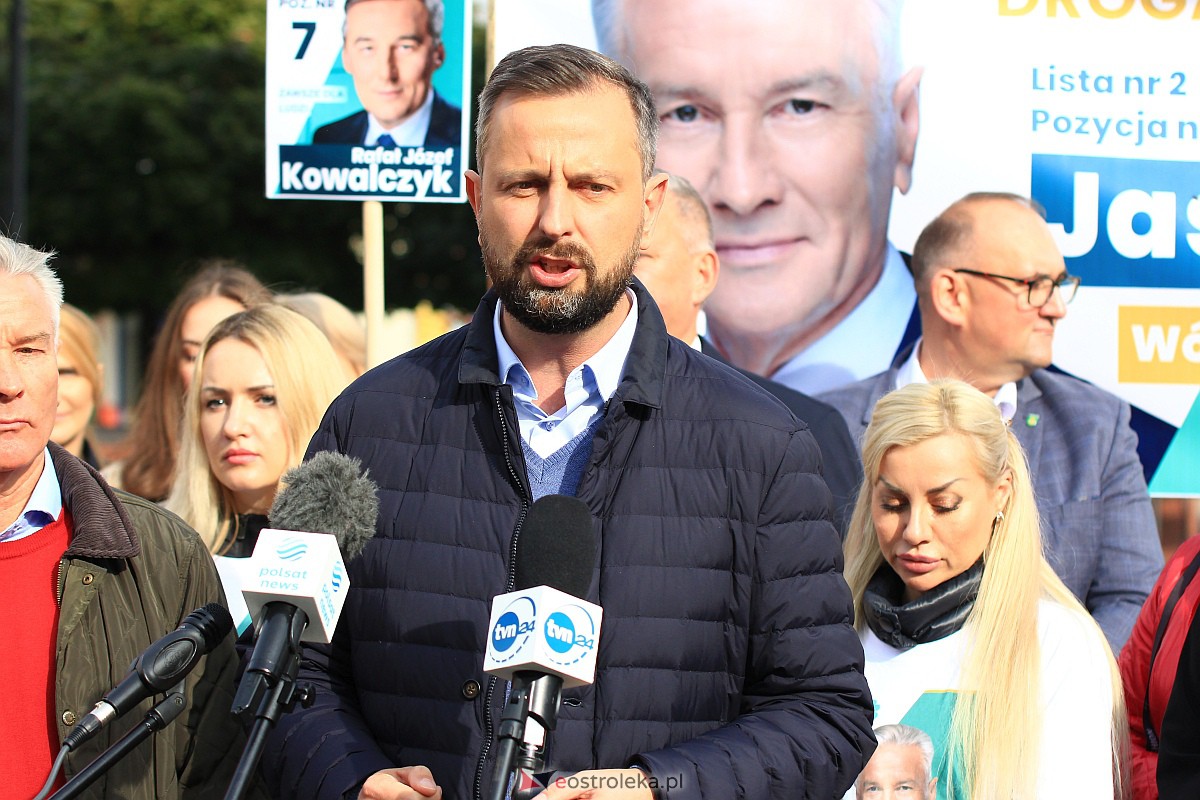 Prezentacja kandydatów Trzeciej Drogi w Ostrołęce [11.10.2023] - zdjęcie #59 - eOstroleka.pl