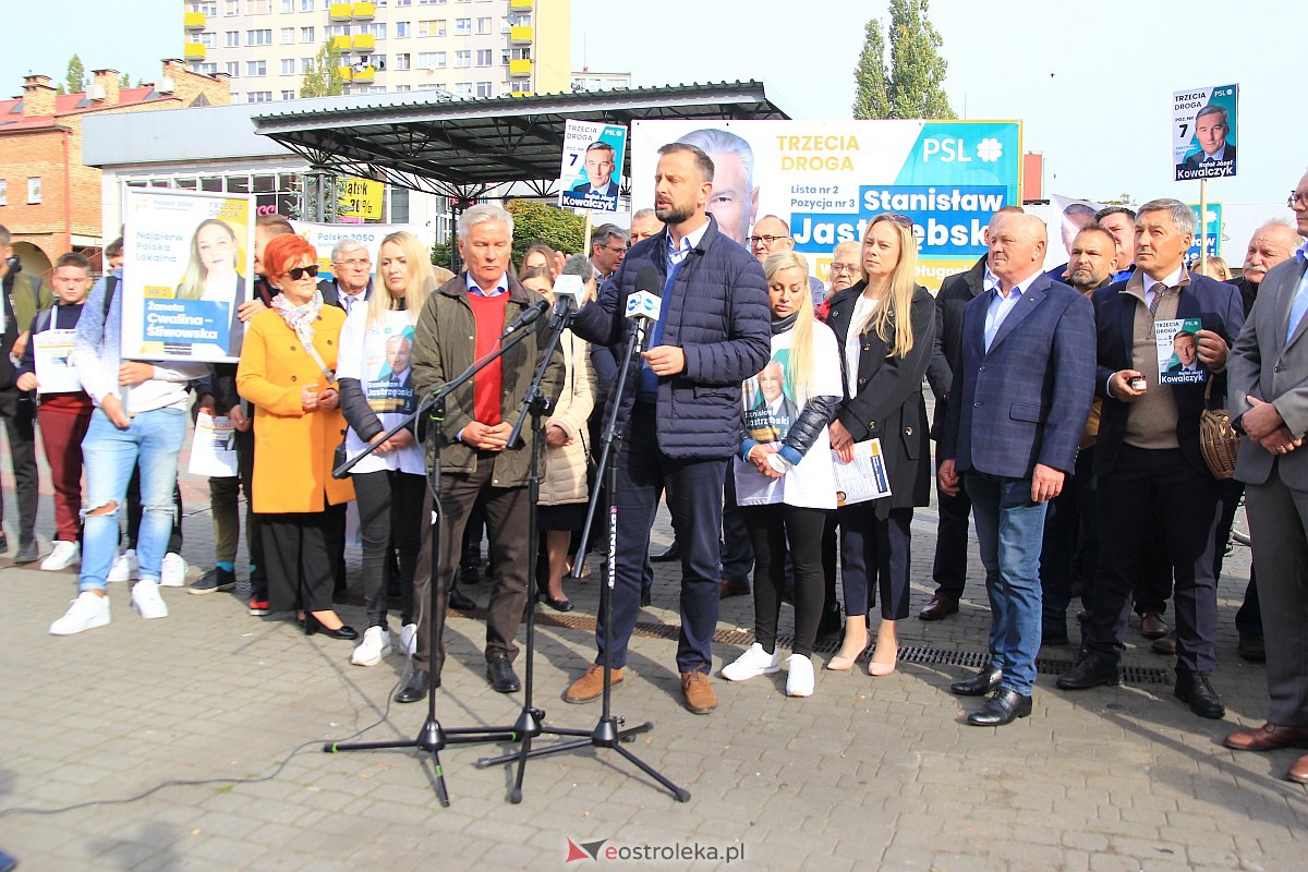 Prezentacja kandydatów Trzeciej Drogi w Ostrołęce [11.10.2023] - zdjęcie #50 - eOstroleka.pl