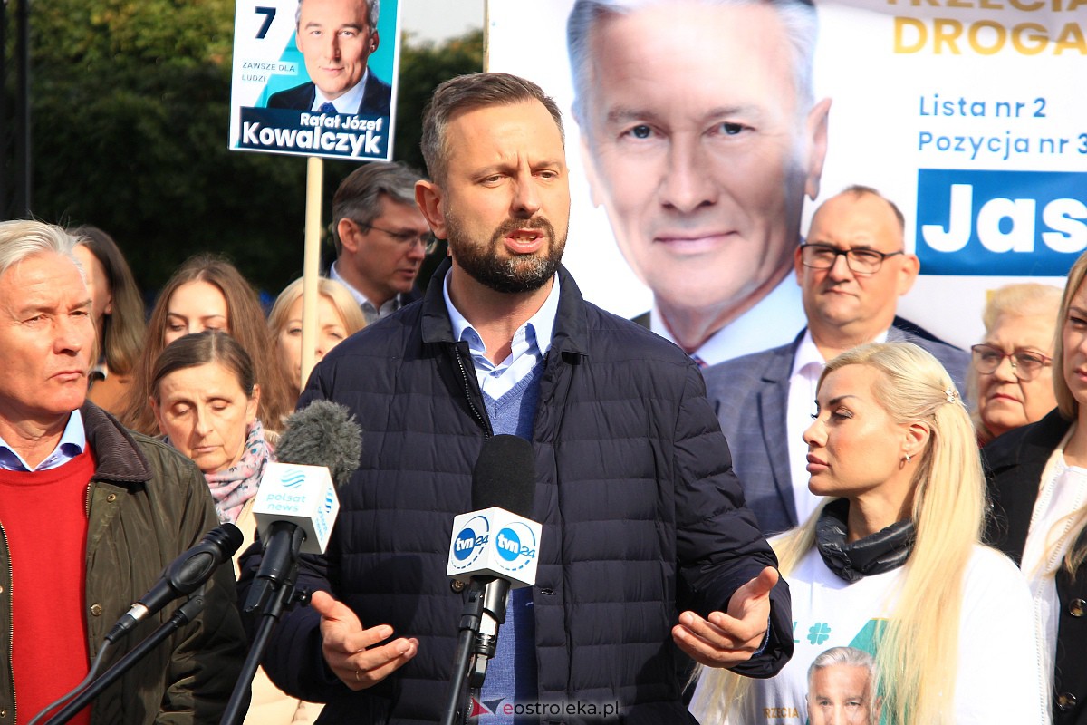 Prezentacja kandydatów Trzeciej Drogi w Ostrołęce [11.10.2023] - zdjęcie #49 - eOstroleka.pl