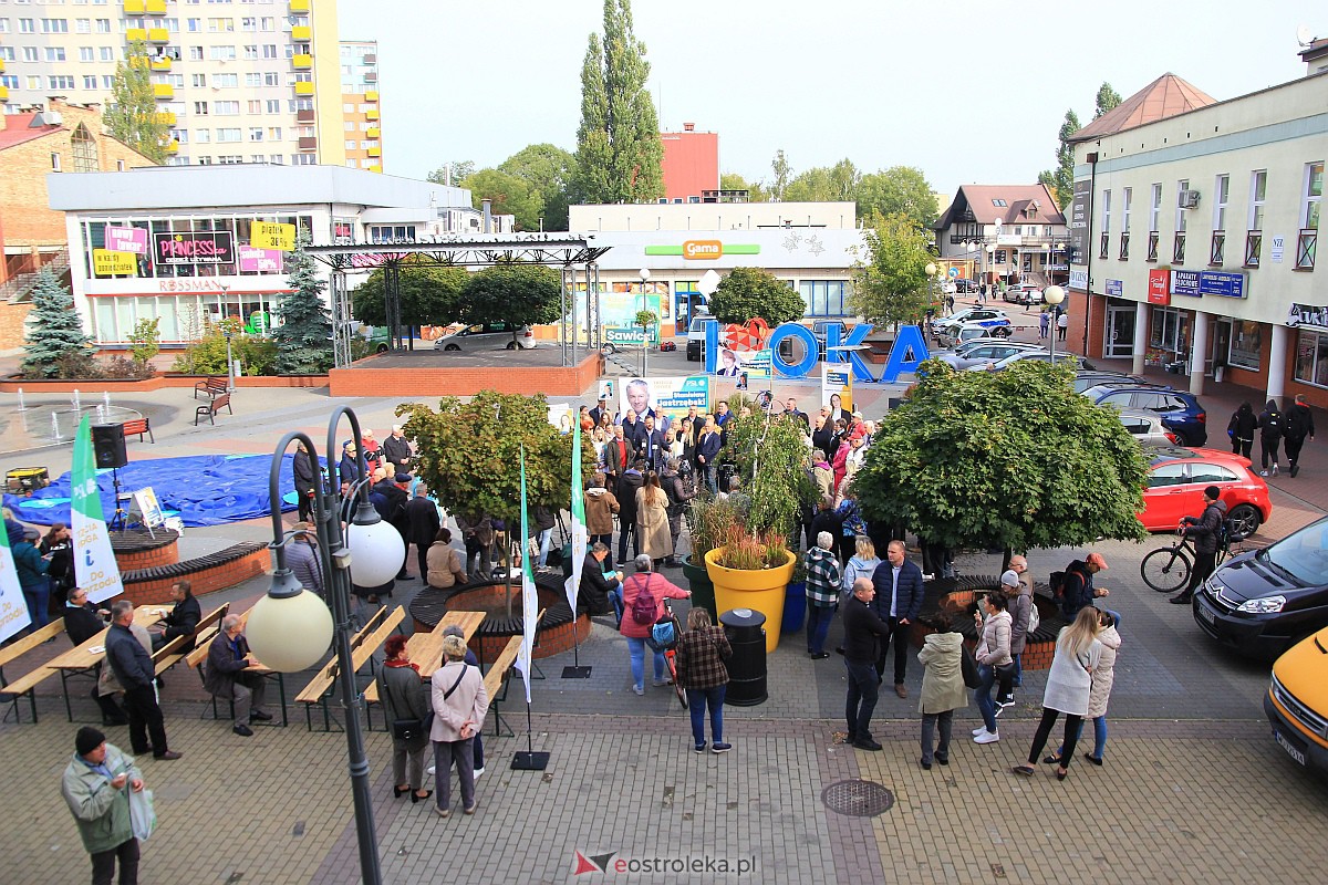 Prezentacja kandydatów Trzeciej Drogi w Ostrołęce [11.10.2023] - zdjęcie #44 - eOstroleka.pl