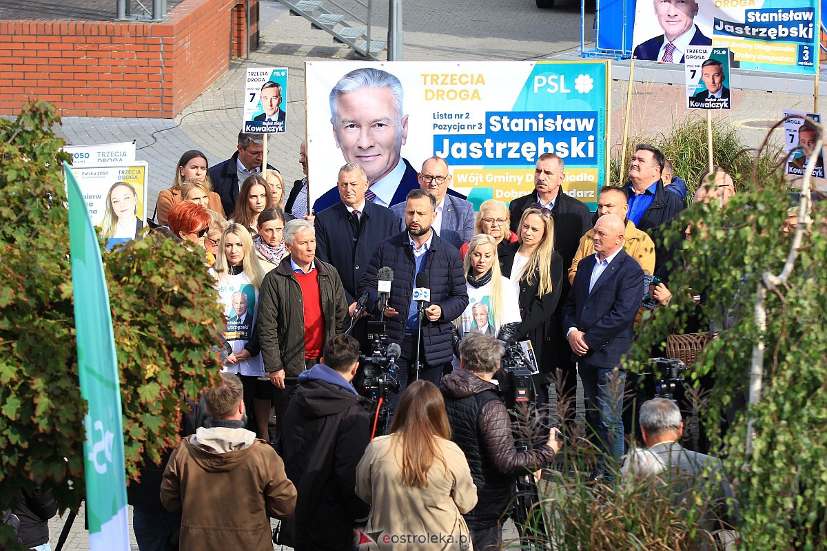 Prezentacja kandydatów Trzeciej Drogi w Ostrołęce [11.10.2023] - zdjęcie #41 - eOstroleka.pl