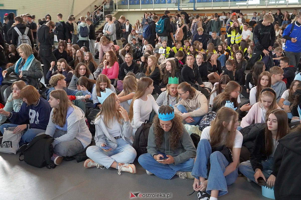 35-lat II Liceum Ogólnokształcącego w Ostrołęce. Tak urodziny szkoły świętowali uczniowie [11.10.2023] - zdjęcie #124 - eOstroleka.pl