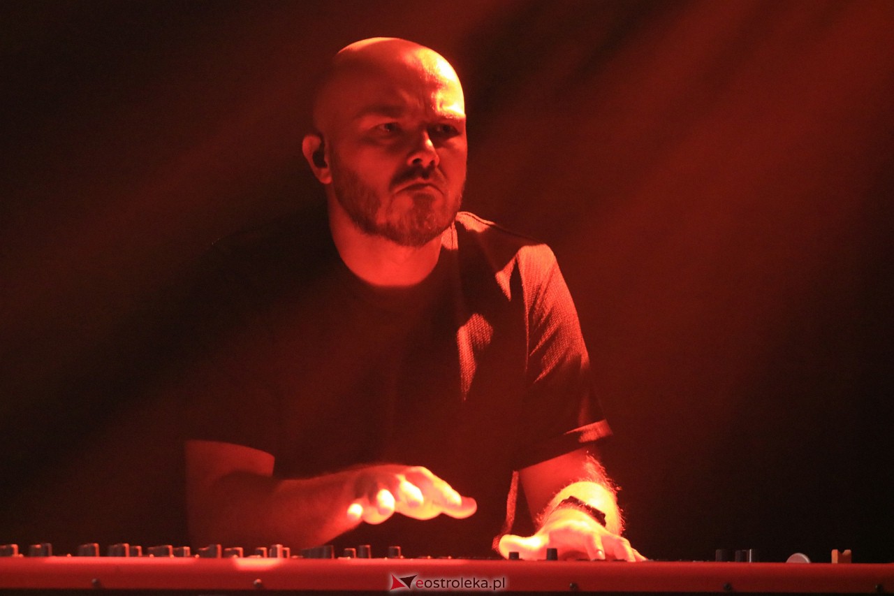 Koncert Anny Wyszkoni w Multimedialnym Centrum Natura [11.10.2023] - zdjęcie #25 - eOstroleka.pl