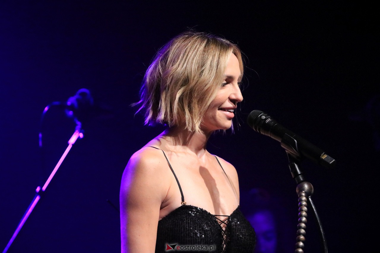 Koncert Anny Wyszkoni w Multimedialnym Centrum Natura [11.10.2023] - zdjęcie #1 - eOstroleka.pl