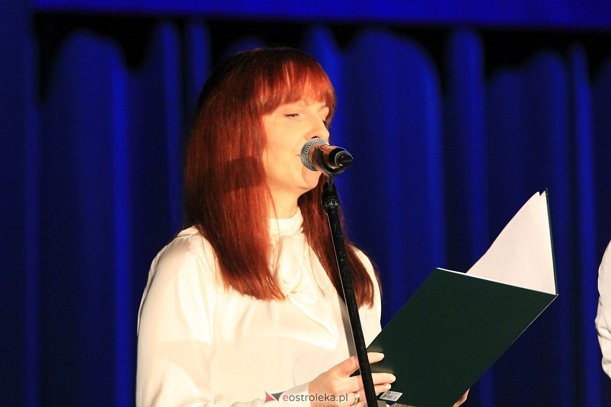 Jubileusz 35-lecia II Liceum Ogólnokształcącego im. Cypriana Kamila Norwida w Ostrołęce [13.10.2023] - zdjęcie #136 - eOstroleka.pl