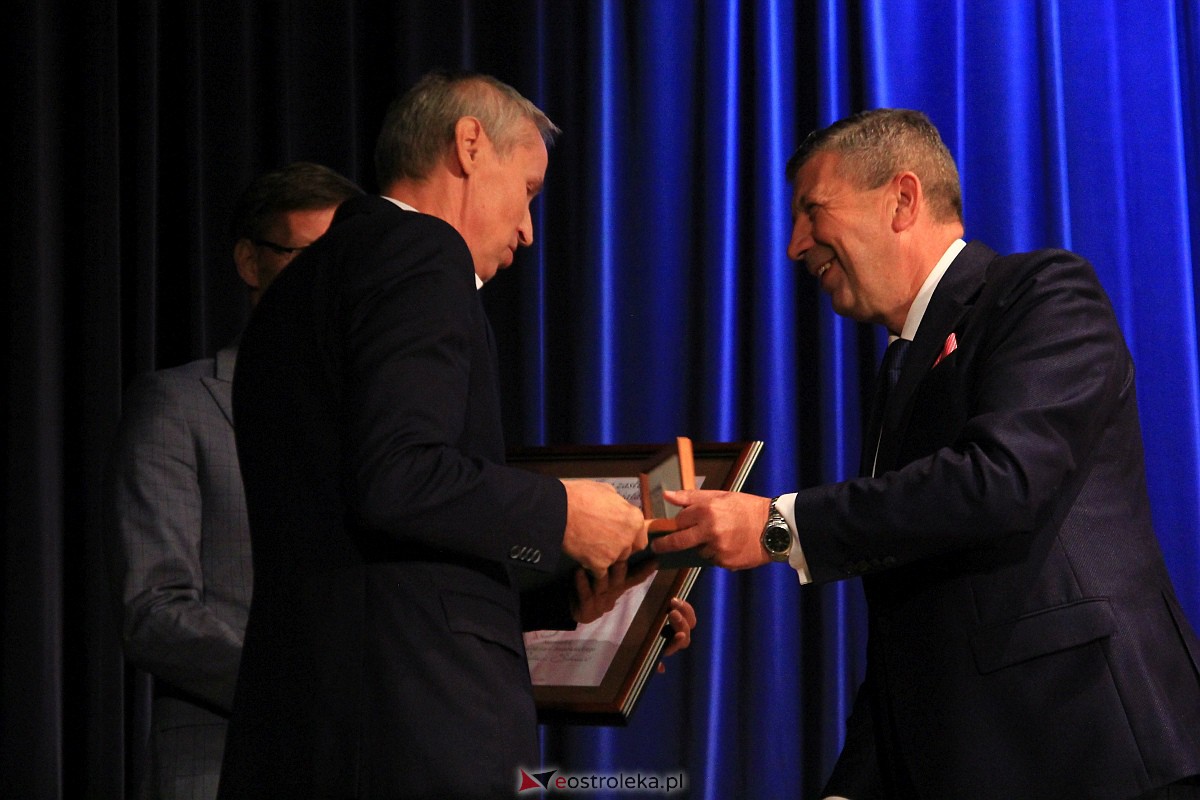 Jubileusz 35-lecia II Liceum Ogólnokształcącego im. Cypriana Kamila Norwida w Ostrołęce [13.10.2023] - zdjęcie #89 - eOstroleka.pl