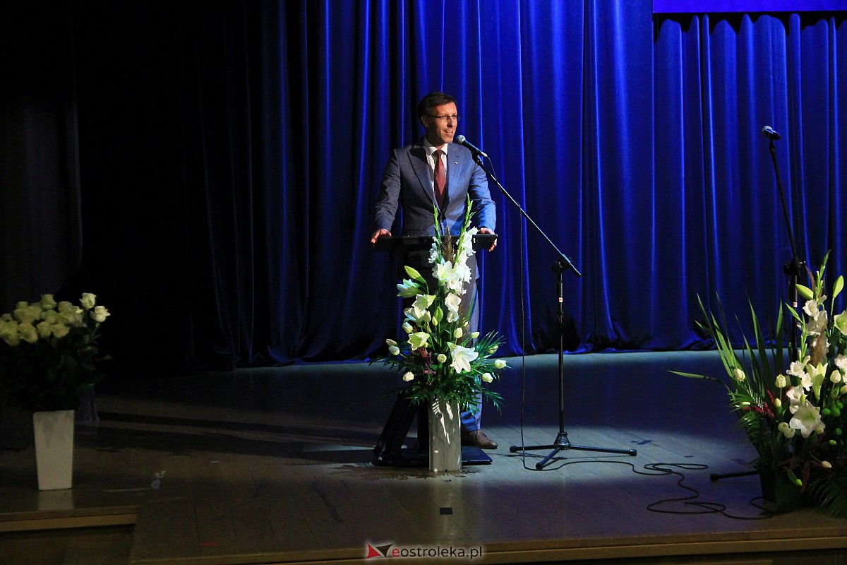 Jubileusz 35-lecia II Liceum Ogólnokształcącego im. Cypriana Kamila Norwida w Ostrołęce [13.10.2023] - zdjęcie #79 - eOstroleka.pl