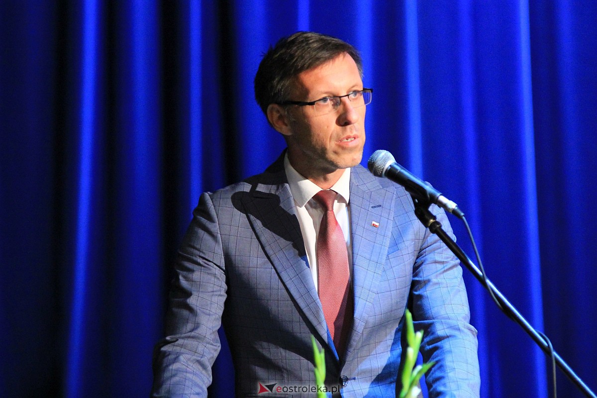 Jubileusz 35-lecia II Liceum Ogólnokształcącego im. Cypriana Kamila Norwida w Ostrołęce [13.10.2023] - zdjęcie #74 - eOstroleka.pl