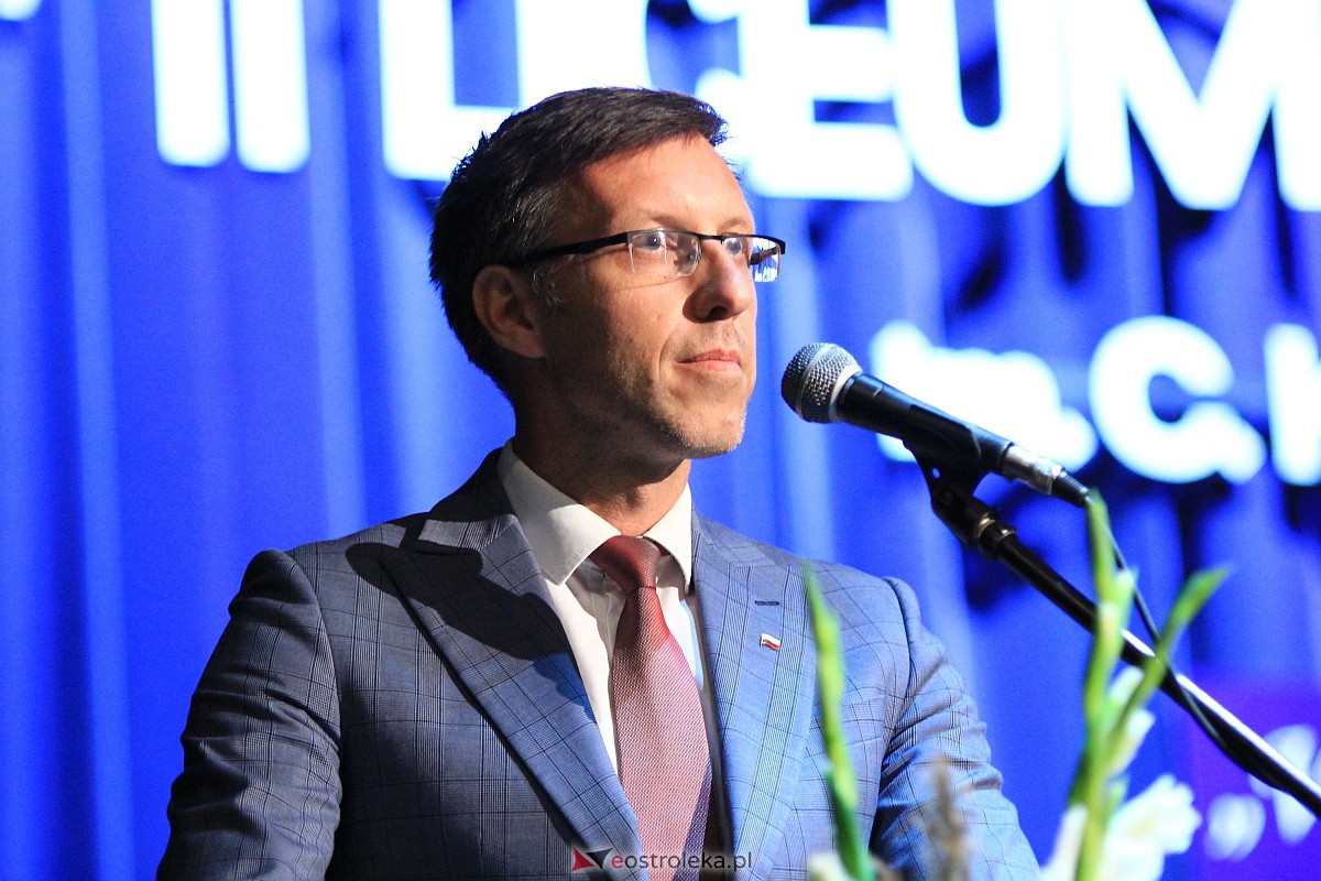 Jubileusz 35-lecia II Liceum Ogólnokształcącego im. Cypriana Kamila Norwida w Ostrołęce [13.10.2023] - zdjęcie #71 - eOstroleka.pl