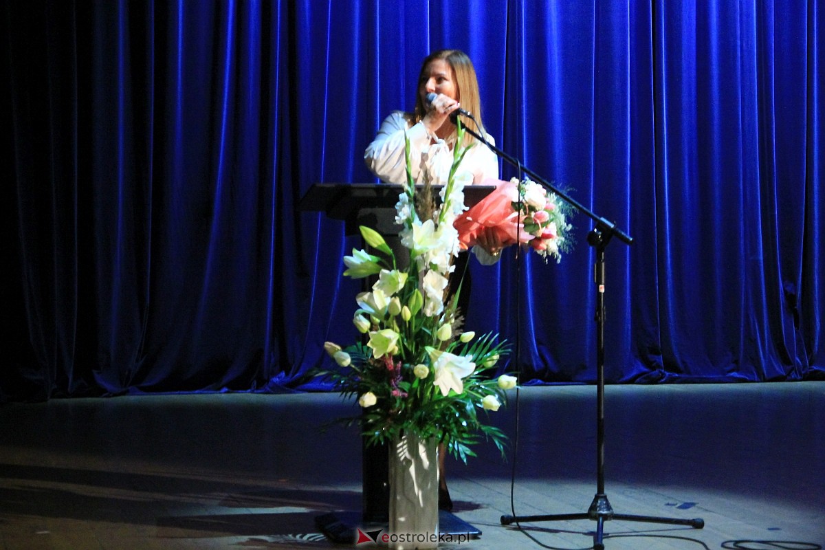 Jubileusz 35-lecia II Liceum Ogólnokształcącego im. Cypriana Kamila Norwida w Ostrołęce [13.10.2023] - zdjęcie #100 - eOstroleka.pl