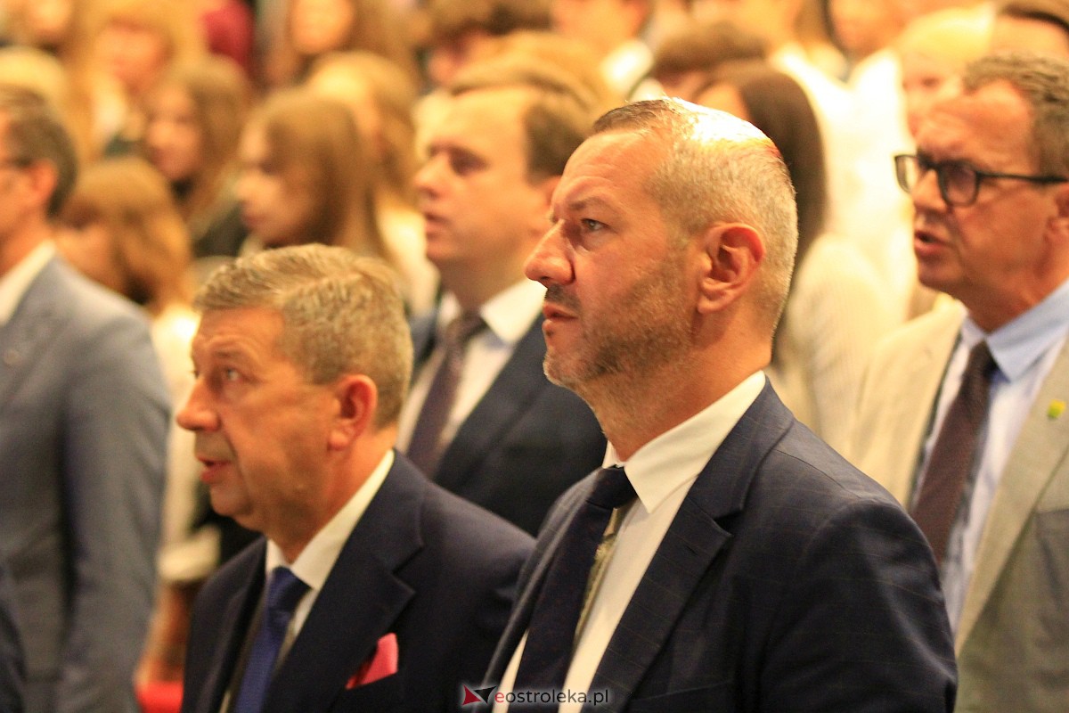 Jubileusz 35-lecia II Liceum Ogólnokształcącego im. Cypriana Kamila Norwida w Ostrołęce [13.10.2023] - zdjęcie #2 - eOstroleka.pl