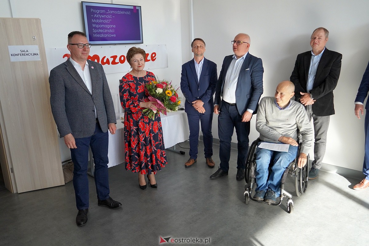 Pro Masovia dla stowarzyszenia Mazowieckie Inicjatywy Społeczne i przekazanie budynku po hotelu pielęgniarek Spółdzielni Socjalnej SPA [13.10.2023] - zdjęcie #14 - eOstroleka.pl