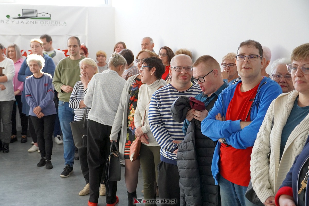 Pro Masovia dla stowarzyszenia Mazowieckie Inicjatywy Społeczne i przekazanie budynku po hotelu pielęgniarek Spółdzielni Socjalnej SPA [13.10.2023] - zdjęcie #7 - eOstroleka.pl